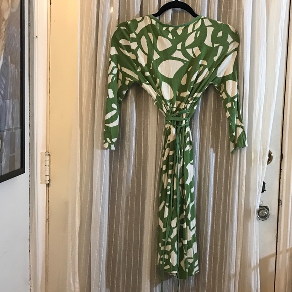 Velvet by Graham and Spencer Green / White Cotton Modal Wrap Midi Dress Size M - Picture 5 of 7